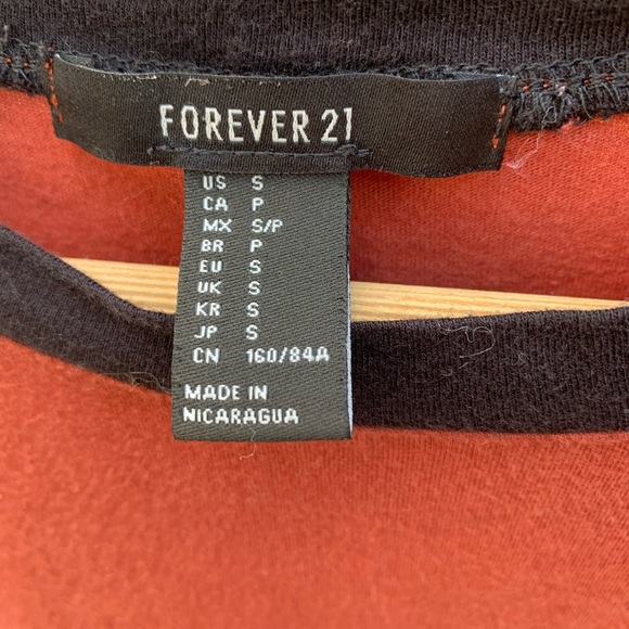 Forever 21 Crewneck T-shirt Dress. - Picture 4 of 4